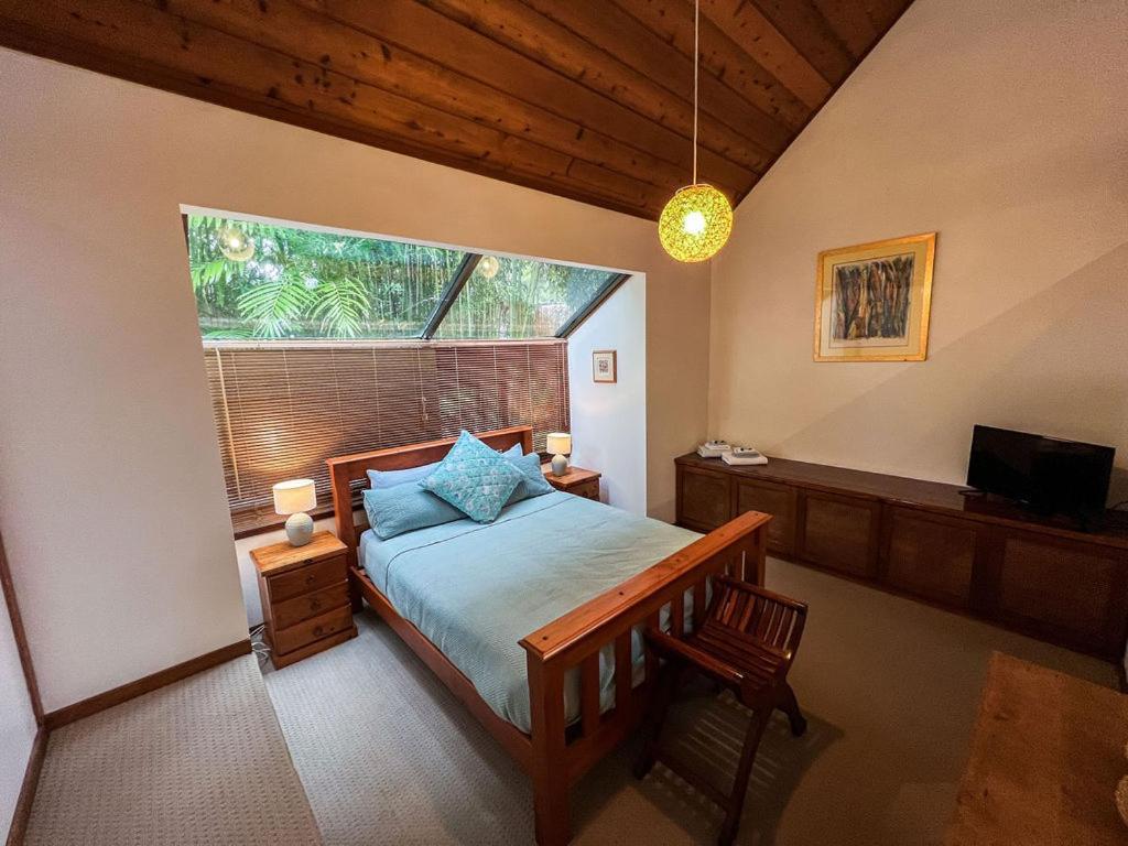 Lake Russell Retreat Emerald Beach Buitenkant foto