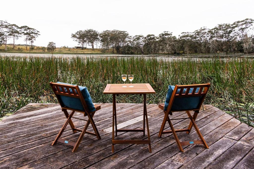 Lake Russell Retreat Emerald Beach Buitenkant foto